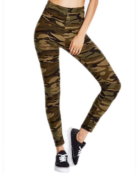 exercise-pants-with-army-camouflage-print-usa