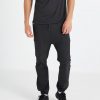 navy-blue-performance-jogger-for-men-ca